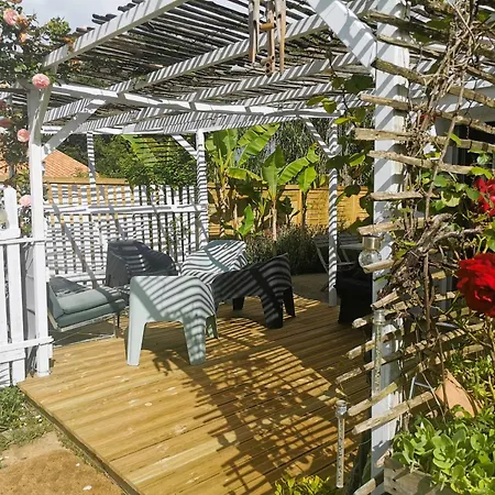 Holiday home La Fleur De L Ile *